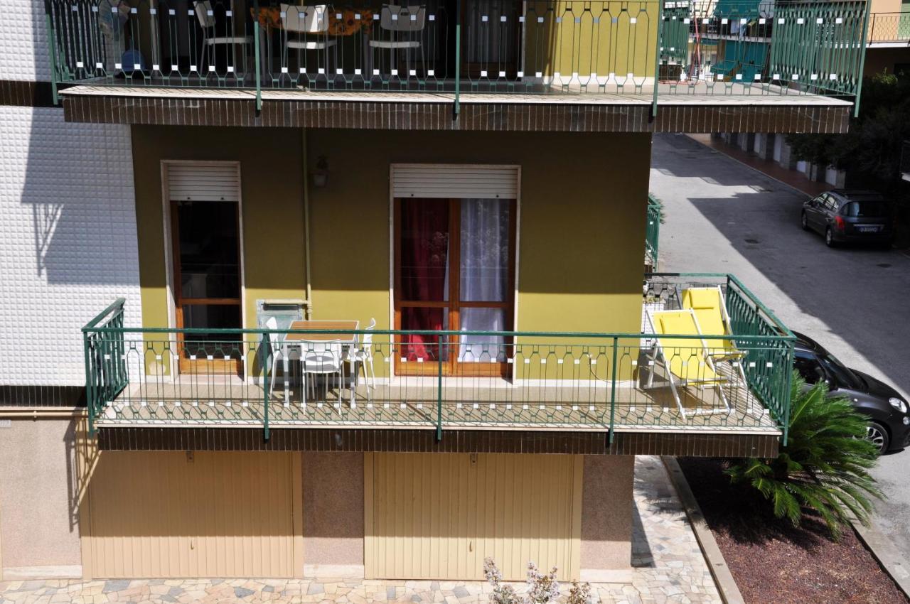 Viale Repubblica 329 1 Apartment Pietra Ligure Exterior photo