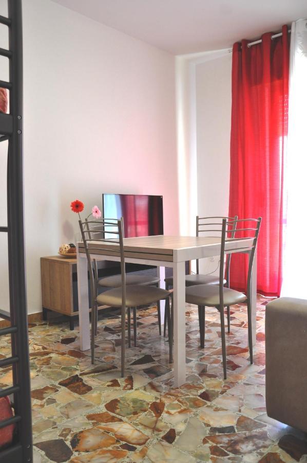 Viale Repubblica 329 1 Apartment Pietra Ligure Exterior photo